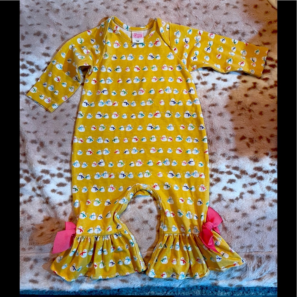 Ricrac &Ruffles snowman romper